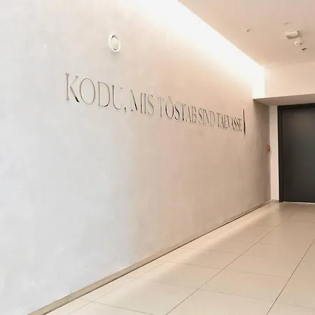 Amazing High-rise 1br With 11th Floor Views * Tallinn