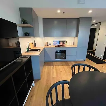 Amazing High-rise 1br With 11th Floor Views Apartmán Tallinn